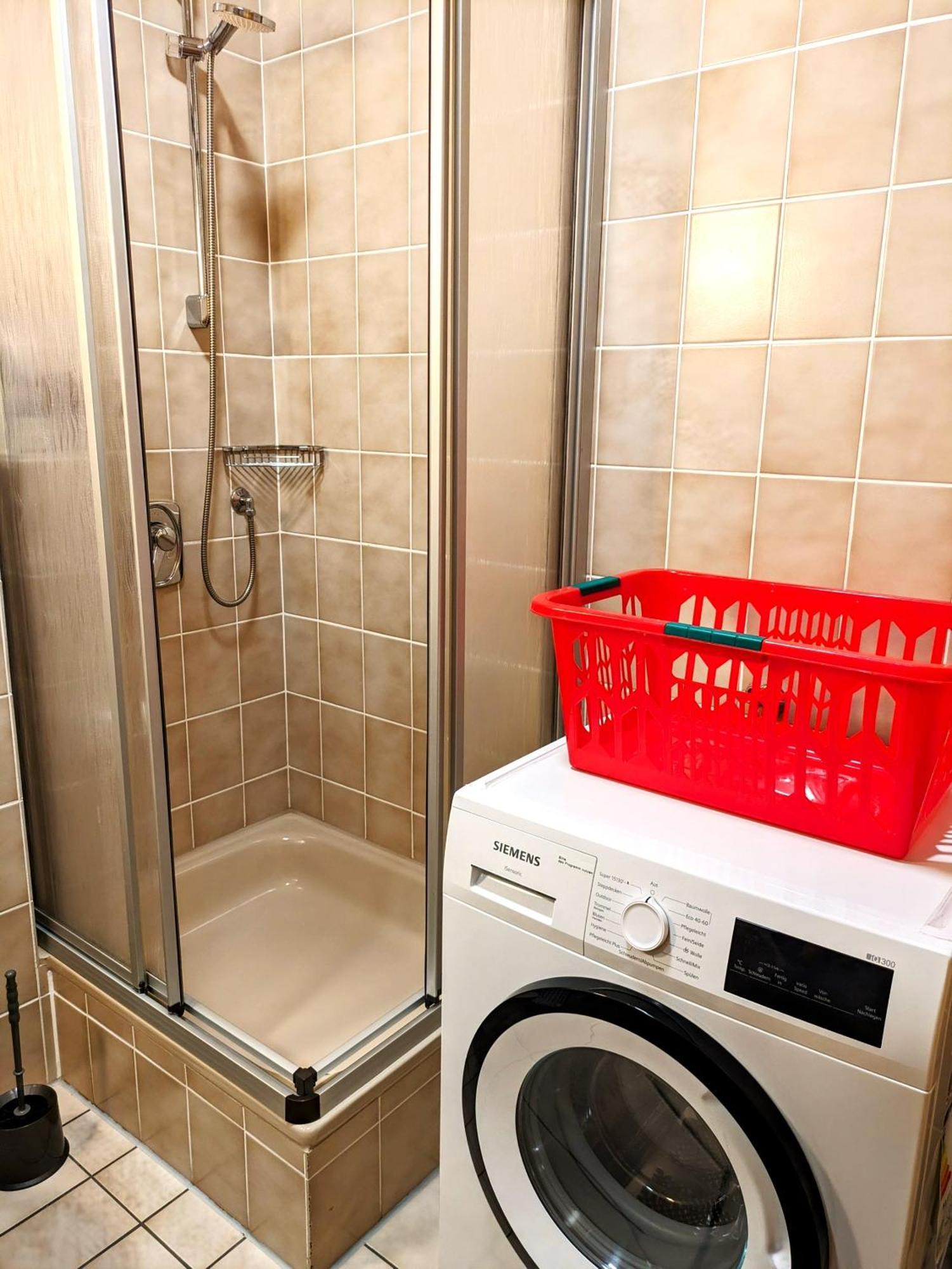4 Zimmer Geraeumige Und Ruhig Gelegene Ferien- Und Monteurwohnung Nur Fuer Sie Allein Aujvari Vermietungen Spiegelberg 외부 사진