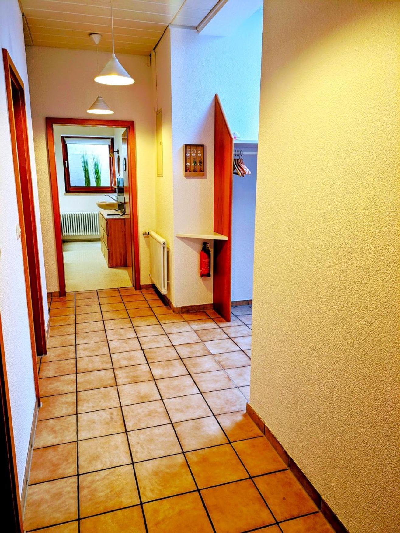 4 Zimmer Geraeumige Und Ruhig Gelegene Ferien- Und Monteurwohnung Nur Fuer Sie Allein Aujvari Vermietungen Spiegelberg 외부 사진