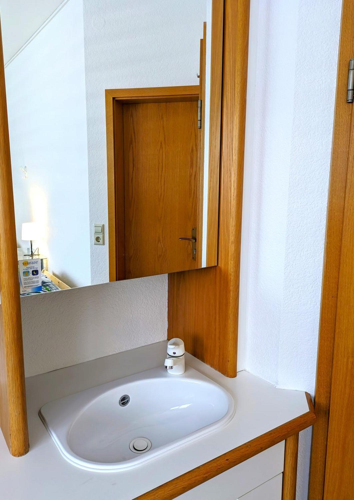4 Zimmer Geraeumige Und Ruhig Gelegene Ferien- Und Monteurwohnung Nur Fuer Sie Allein Aujvari Vermietungen Spiegelberg 외부 사진