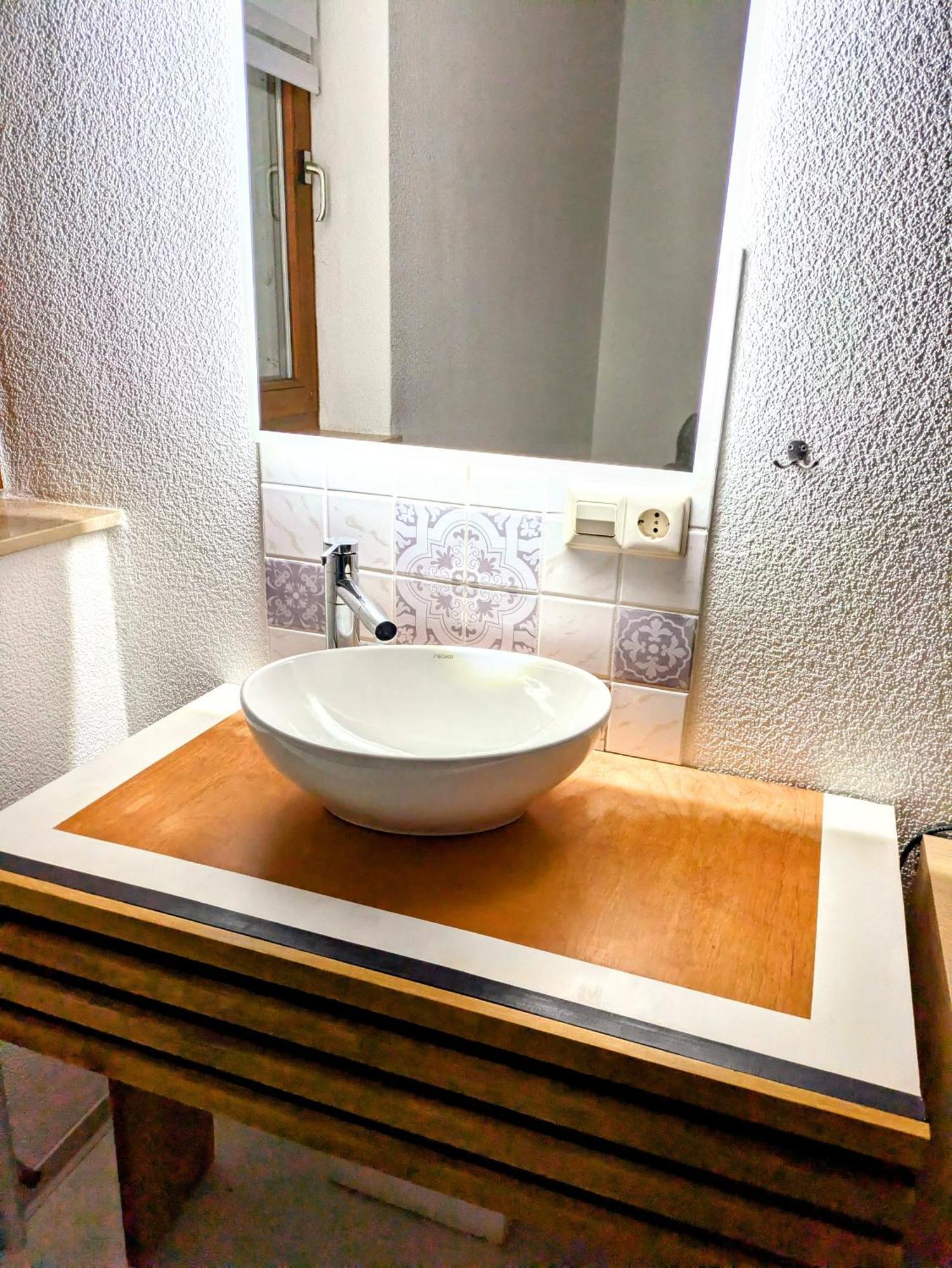 4 Zimmer Geraeumige Und Ruhig Gelegene Ferien- Und Monteurwohnung Nur Fuer Sie Allein Aujvari Vermietungen Spiegelberg 외부 사진