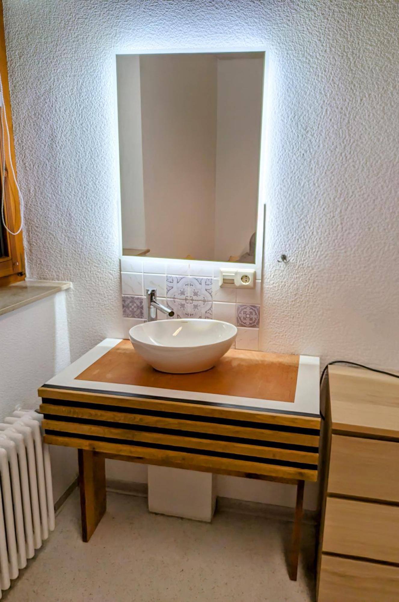 4 Zimmer Geraeumige Und Ruhig Gelegene Ferien- Und Monteurwohnung Nur Fuer Sie Allein Aujvari Vermietungen Spiegelberg 외부 사진